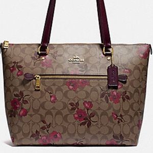 GALLERY TOTE IN SIGNATURE CANVAS WITH VICTORIAN FLORAL PRINT. BRAND NEW.